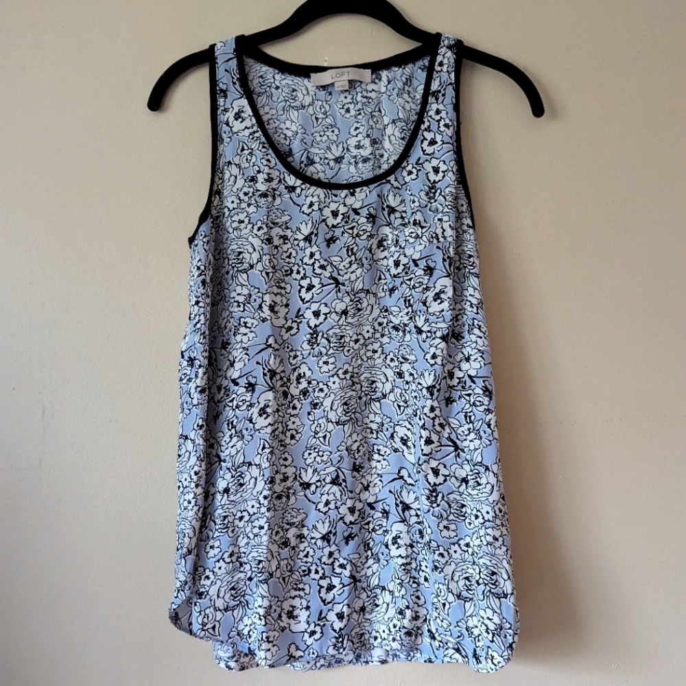 Loft | tank top | size xs | floral light blue